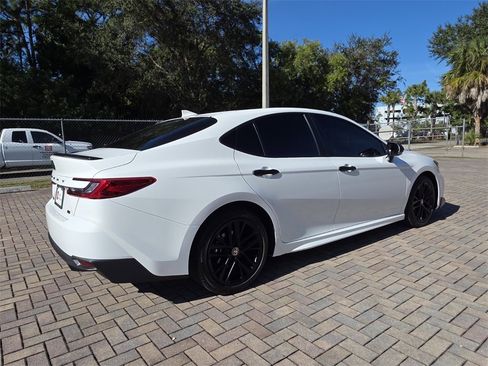 Certified 2025 Toyota Camry SE image 11