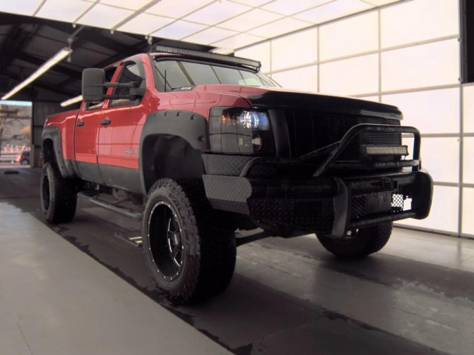 Used 2010 Chevrolet Silverado 2500 LT w/ Interior Plus Package AWD/4WD image 3