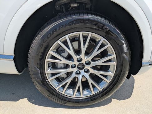 Used 2026 Genesis GV80 2.5T RWD image 9