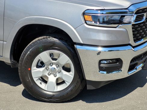 New 2025 RAM 1500 Big Horn AWD/4WD image 5