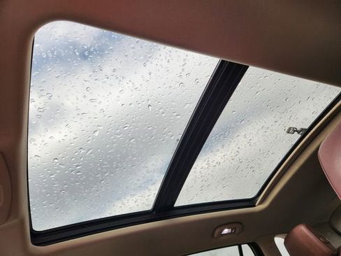 Used 2017 Buick Envision Essence image 10