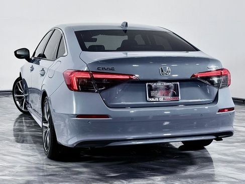 Used 2023 Honda Civic Touring image 9