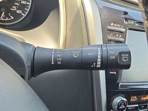 Used 2023 Nissan Murano SV FWD image 30
