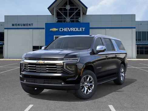 New 2026 Chevrolet Suburban Premier image 6