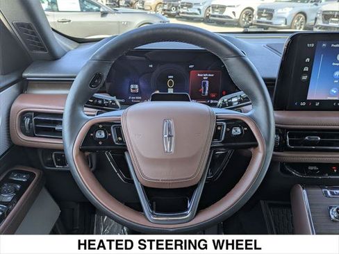 Used 2025 Lincoln Aviator Reserve w/ Equipment Group 201A AWD/4WD image 12