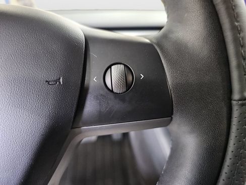 Used 2022 Tesla Model 3 Long Range AWD/4WD image 12
