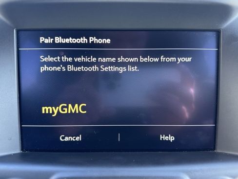 Used 2024 GMC Terrain SLT image 18