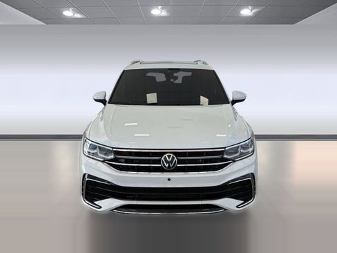 Certified 2024 Volkswagen Tiguan SEL R-Line AWD/4WD image 6
