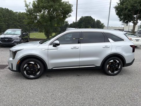 Used 2025 Kia Sorento SX Prestige AWD/4WD image 4