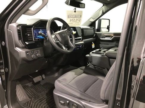 New 2026 Chevrolet Silverado 2500 LT w/ Trail Boss Package AWD/4WD image 9
