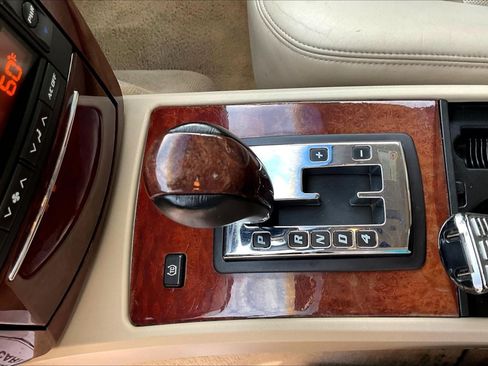 Used 2005 Cadillac SRX V8 w/ Preferred Equipment Group AWD/4WD image 17