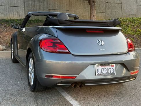 Used 2018 Volkswagen Beetle 2.0T Coast FWD image 14