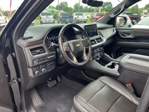 Used 2021 Chevrolet Tahoe High Country w/ Premium Package image 13