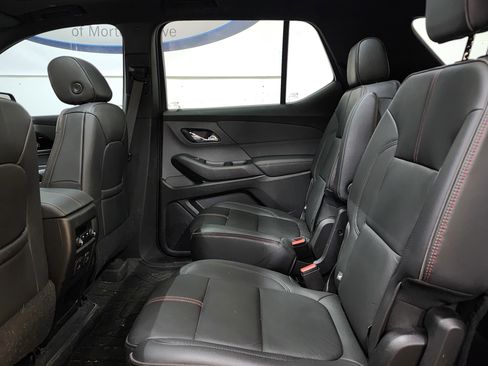 Used 2022 Chevrolet Traverse RS image 17