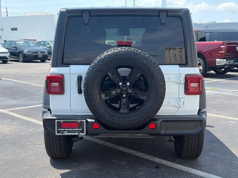 Used 2021 Jeep Wrangler Unlimited Sport AWD/4WD image 6