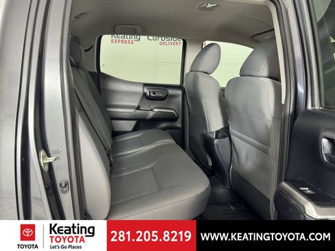 Used 2020 Toyota Tacoma SR5 image 18