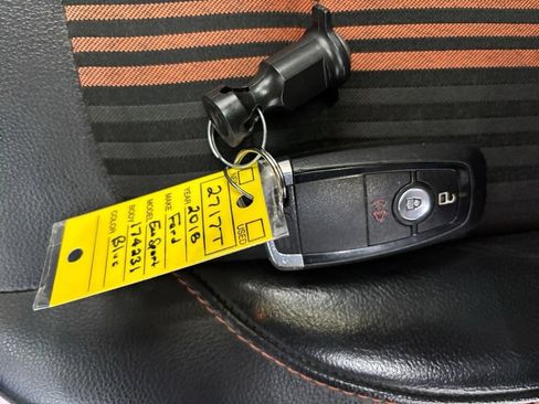 Used 2018 Ford EcoSport SES w/ SES Cold Weather Package AWD/4WD image 29