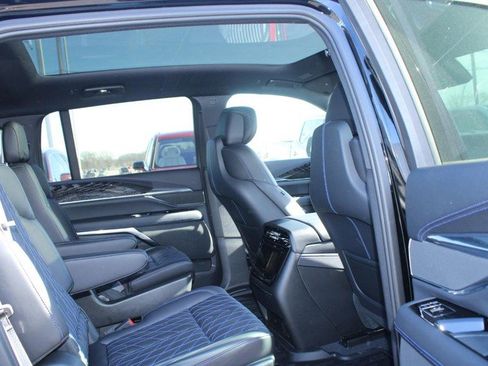 New 2026 Cadillac Escalade IQ Luxury 1 w/ LPO, Floor Liner Package image 4