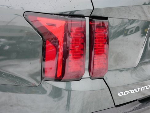 Certified 2023 Kia Sorento X-Line EX image 17