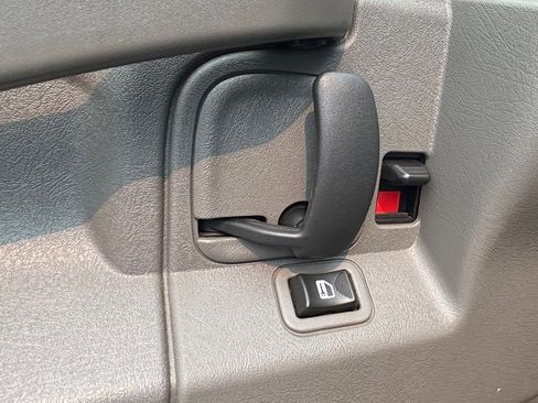 Used 2019 Chevrolet Express 3500 w/ Driver Convenience Package image 20