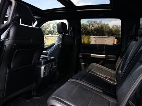 Used 2019 Ford F150 Raptor w/ Equipment Group 802A Luxury AWD/4WD image 35