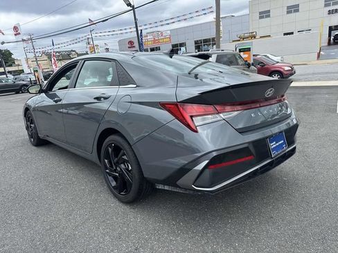 Used 2026 Hyundai Elantra SEL Sport Premium FWD image 6