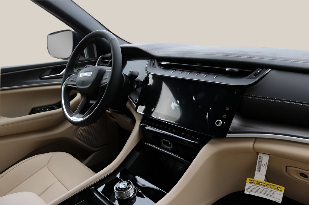 New 2026 Jeep Grand Cherokee Limited RWD image 19