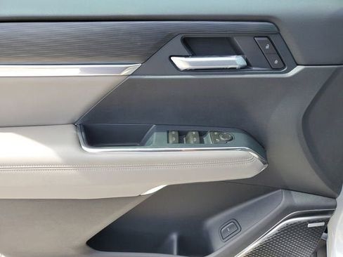 New 2026 GMC Acadia Elevation w/ Elevation Premium Package FWD image 17