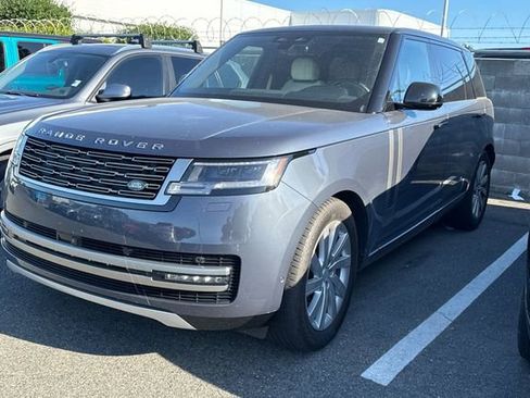 Used 2024 Land Rover Range Rover Long Wheelbase SE AWD/4WD image 8
