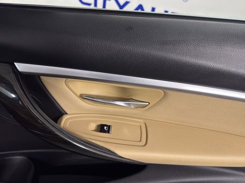 Used 2017 BMW 330e image 40