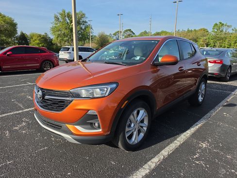 Used 2023 Buick Encore GX Preferred w/ Cold Weather Comfort Package image 1