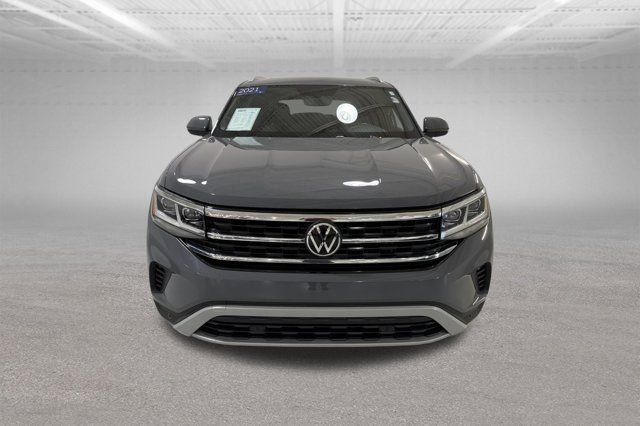 Certified 2021 Volkswagen Atlas Cross Sport SE w/ Panoramic Sunroof Package AWD/4WD image 2