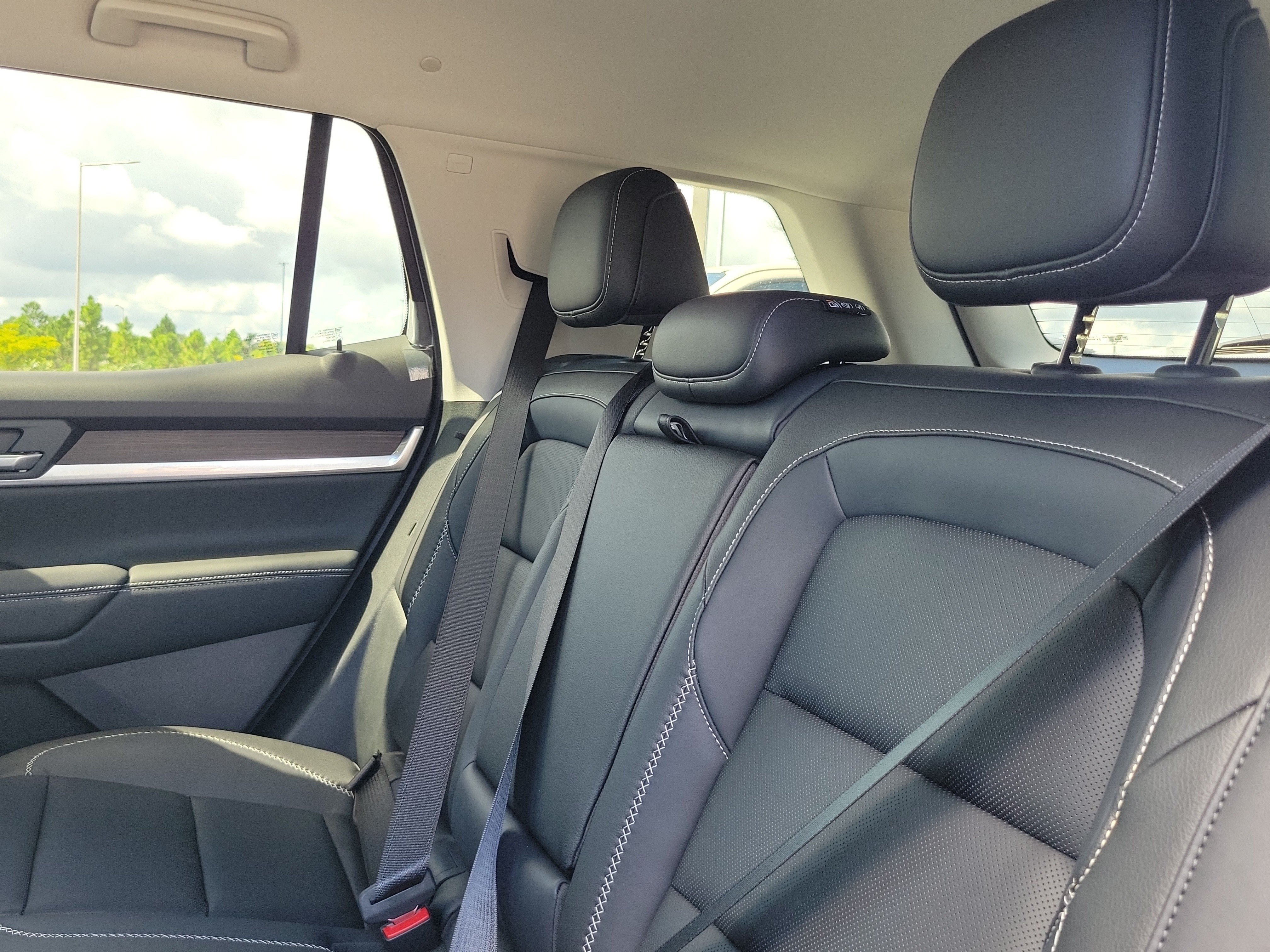 New 2027 GMC Terrain Denali w/ LPO, Floor Liner Package AWD/4WD image 7