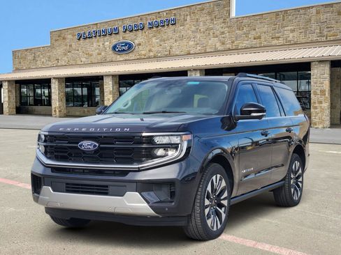 New 2026 Ford Expedition Platinum w/ Driver's Package AWD/4WD image 2