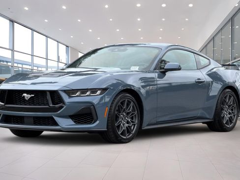 Used 2025 Ford Mustang GT Premium w/ GT Performance Package RWD image 8