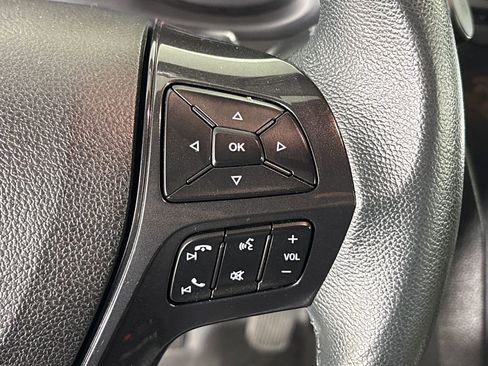 Certified 2019 Ford Explorer XLT w/ Equipment Group 202A AWD/4WD image 18