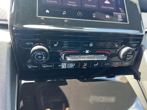 New 2025 Jeep Grand Cherokee L Altitude image 40