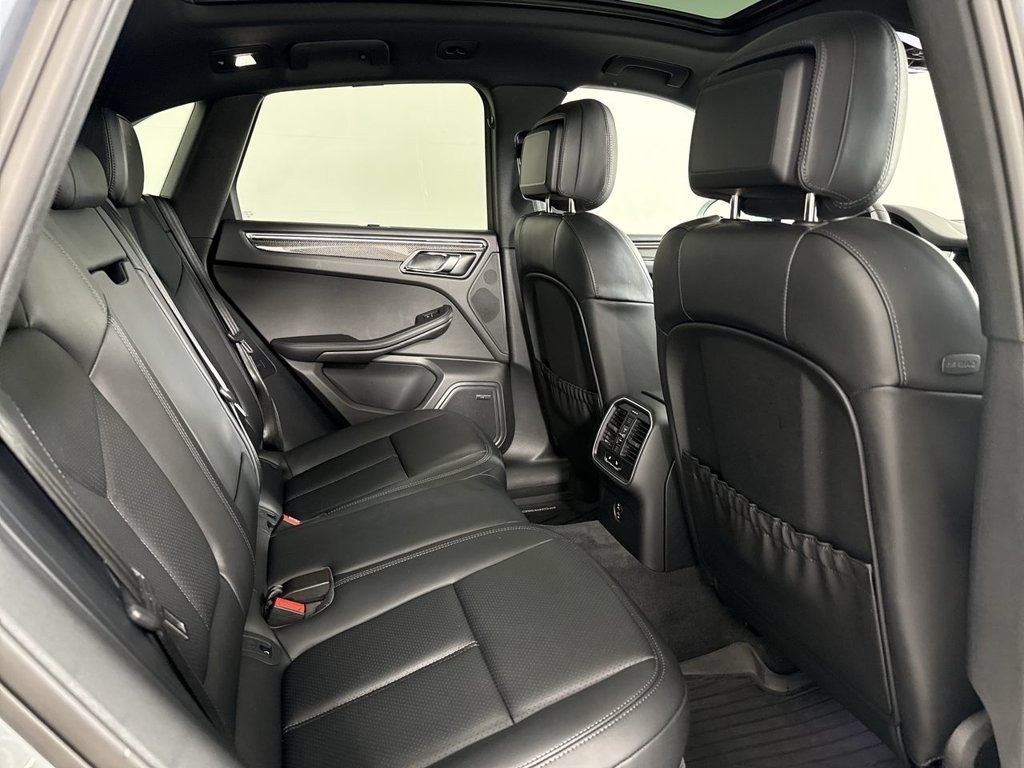 Certified 2026 Porsche Macan S AWD/4WD image 25