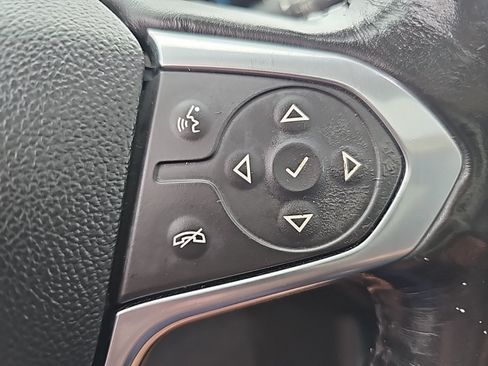 Used 2021 Chevrolet Traverse LT w/ LT Premium Package FWD image 18