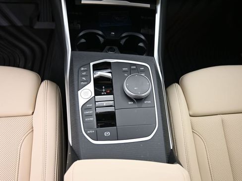 New 2026 BMW 330i xDrive Sedan w/ Premium Package AWD/4WD image 15