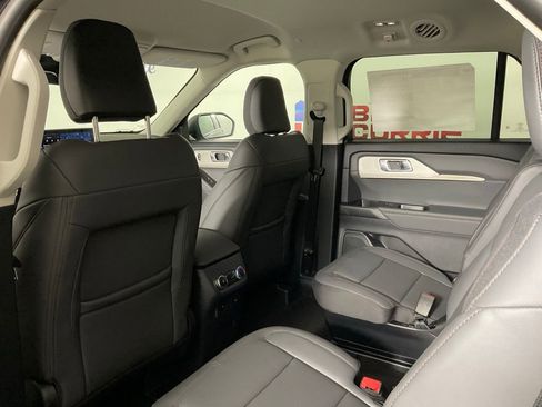 New 2026 Ford Explorer Active RWD image 15