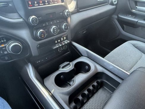 Used 2019 RAM 1500 Big Horn AWD/4WD image 25