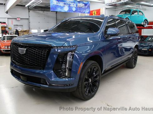 Used 2025 Cadillac Escalade ESV Sport Platinum w/ LPO, ONYX Package image 78