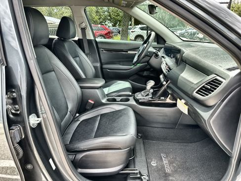 Used 2024 Kia Seltos EX FWD image 9