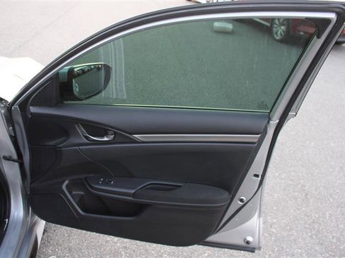 Used 2018 Honda Civic Sport image 14