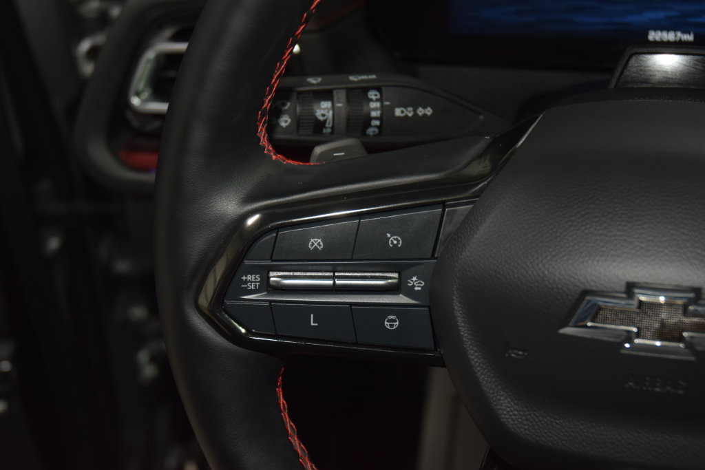 Used 2024 Chevrolet Traverse RS AWD/4WD image 38