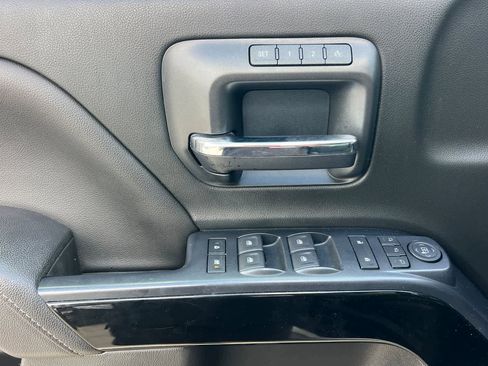 Used 2018 Chevrolet Silverado 1500 LTZ Z71 w/ LTZ Plus Package AWD/4WD image 15
