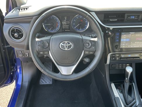 Used 2017 Toyota Corolla XSE w/ Carpet Mat Package (TMS) FWD image 13