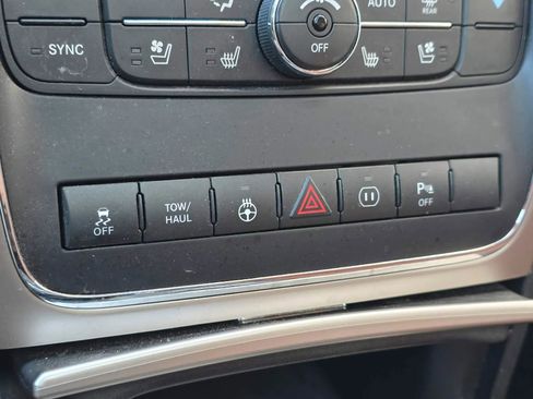 Used 2012 Jeep Grand Cherokee Overland image 26