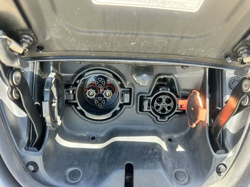 Used 2015 Nissan Leaf SV w/ LED & Quick Charge Package image 31